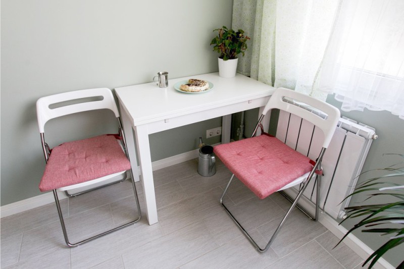 Mini table et chaises pliantes