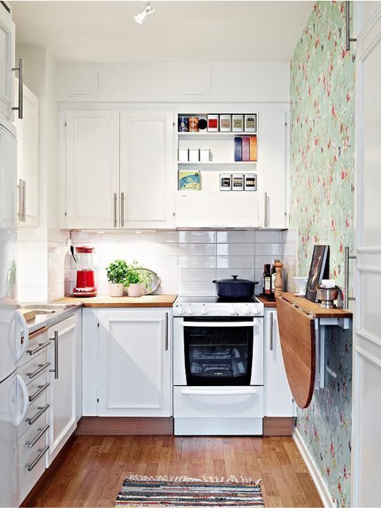 White apron of tiles in the interior of a small kitchen