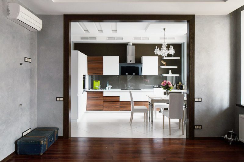 Transparent glass apron in the modern kitchen