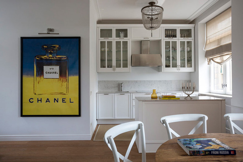 Interior of the kitchen-living room in Stalinka