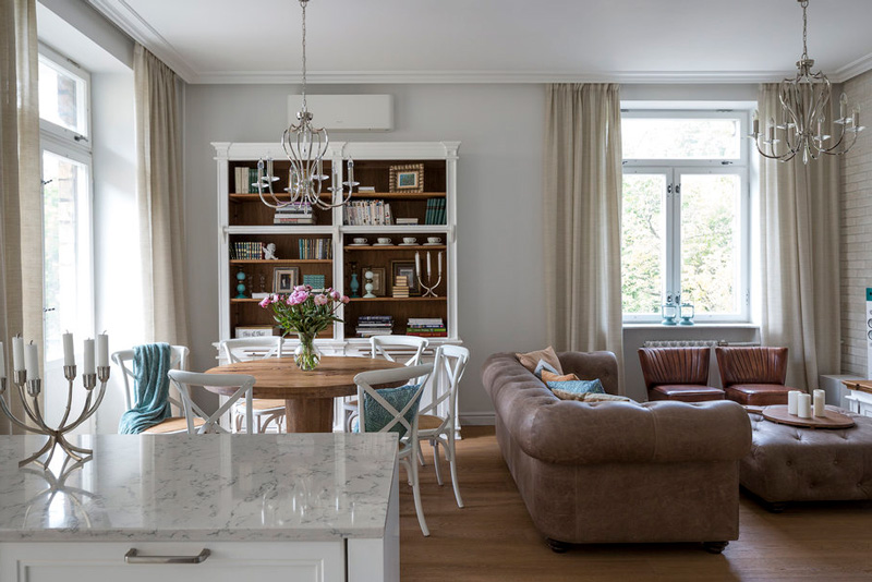 Interior of the kitchen-living room in Stalinka