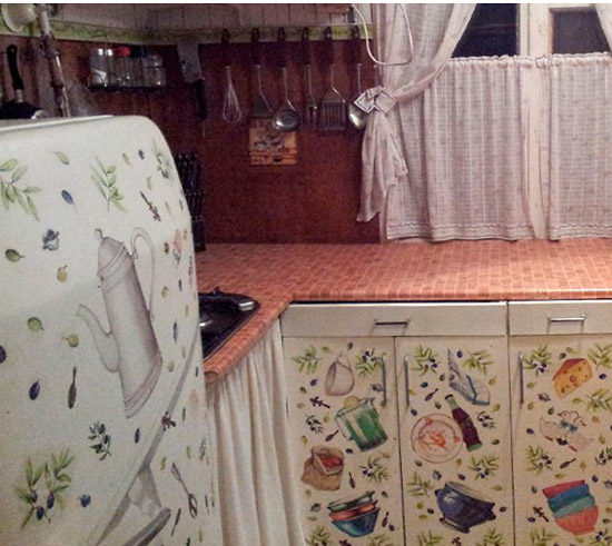 Ország stílus decoupage hűtőszekrény