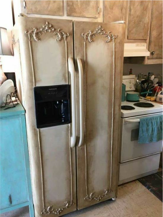 The idea of ​​reworking the old refrigerator