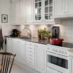 Single row kitchen with an area of ​​13.7 square meters. m