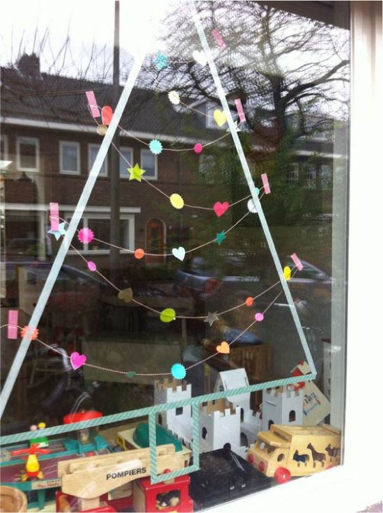 Window decoration garland