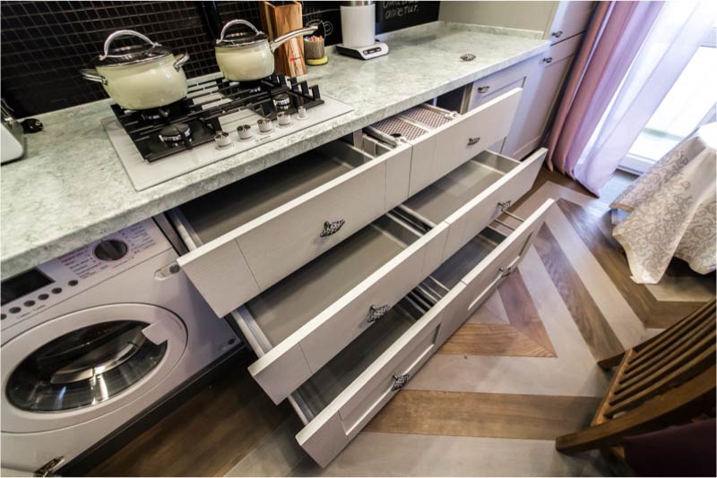 Drawers in the kitchen