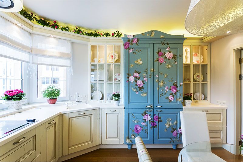 Decoupage fronts built-in fridge