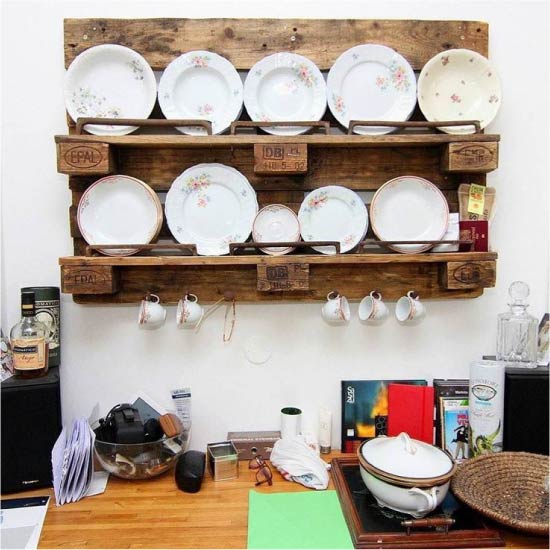 Kitchen shelf from the pallet