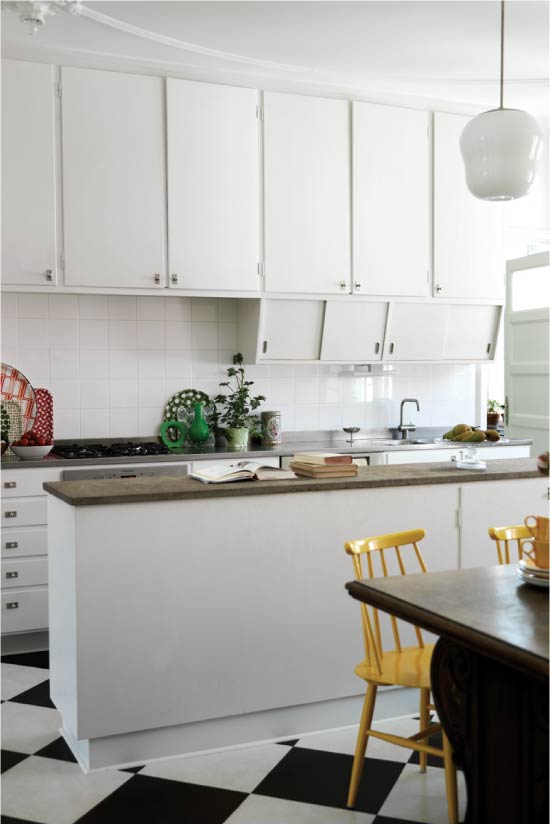 Direct kitchen with an island