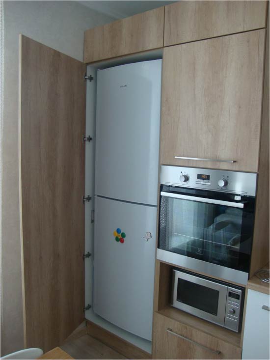 Option semi-built-in refrigerator