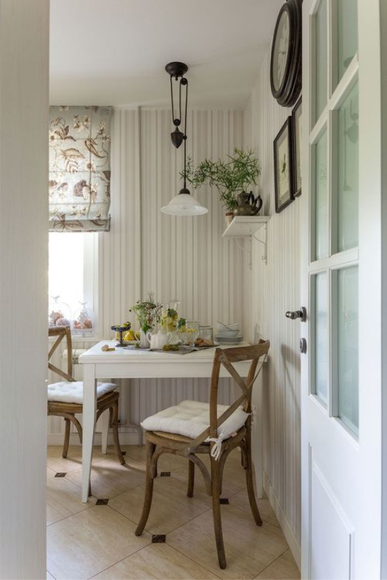 Beige wallpaper on the kitchen in Khrushchev