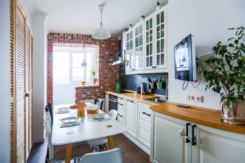 Small kitchen with balcony