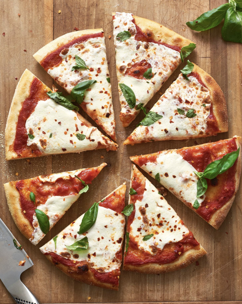 Cut pizza margherita